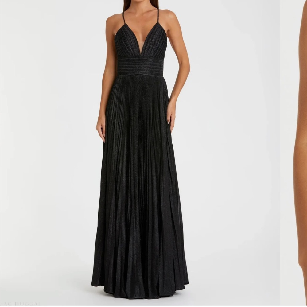 Mac Duggal Elegant Black Shimmer Pleated V-Neck Gown
